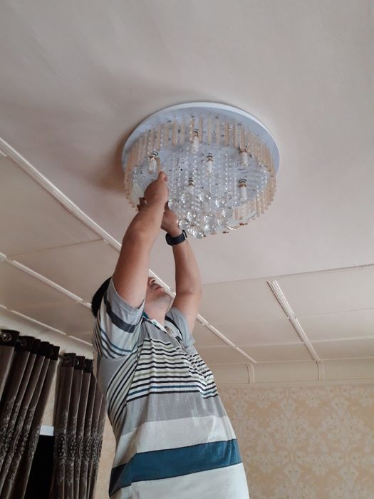 Установка люстры электрик электрическая работы Люстра урнатаман электр