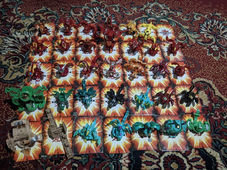 Продам бакуган из старых сезонов