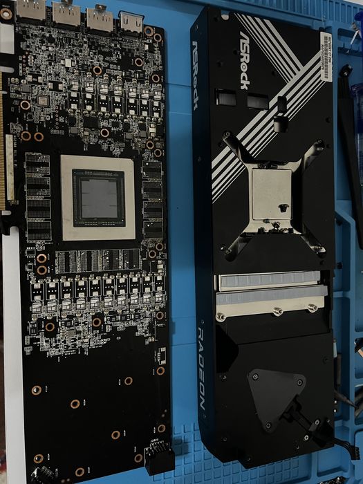 DrMOS MP87997 70A și Bobine 100A R12 - din RX 7900 XT AsRock Creator