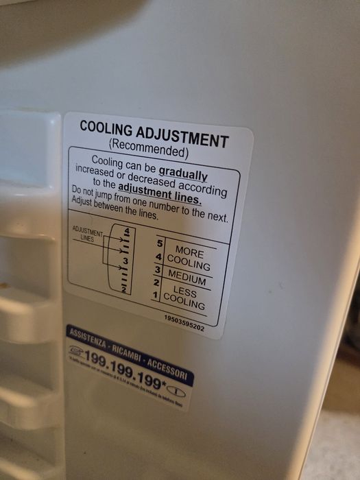 Frigider  Ariston Hotpoint