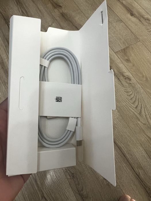 Honor 400 Smart, este in tipla , nefolosit