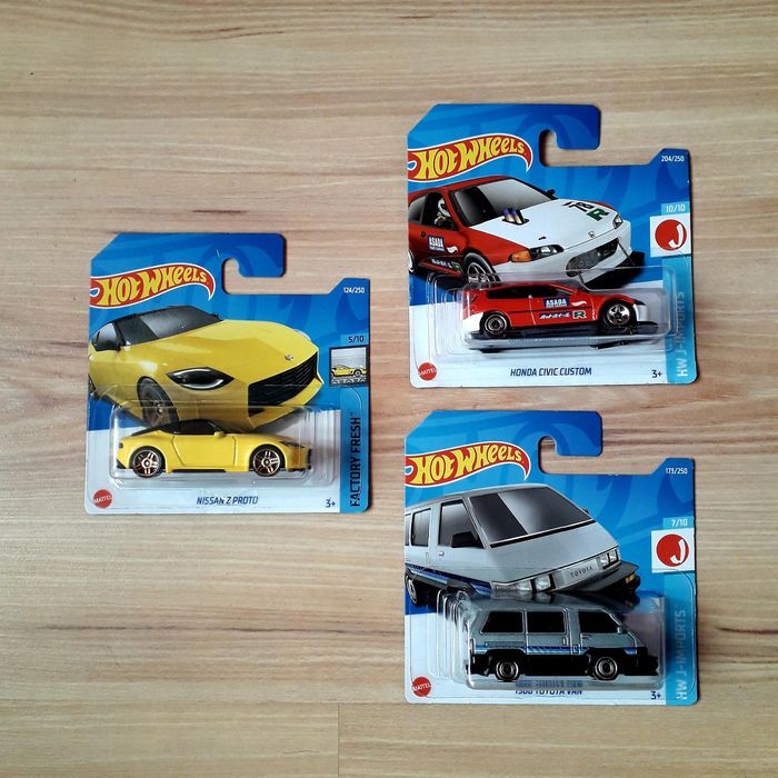 Seturi masinute de colectie HotWheels marci japoneze, anii 2022 - 2024