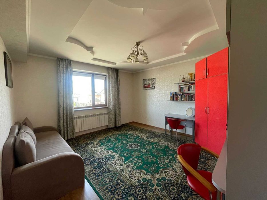 Коттедж в поселке Жаңа қуат