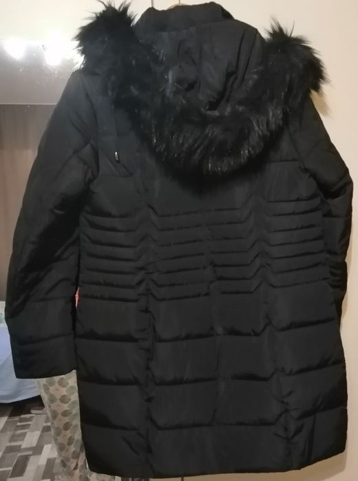 Зимно дълго дамско яке