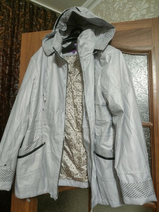 Ветровки женские