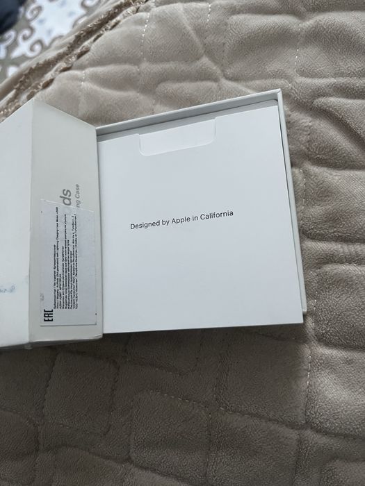 Продам AirPods 3.