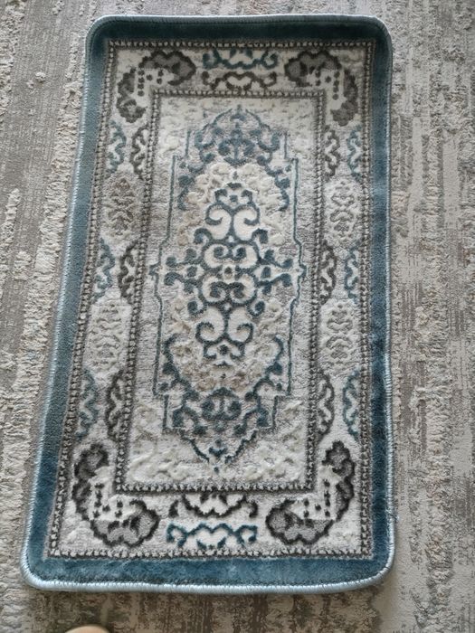 Продам коврик, новый, 45*80см
