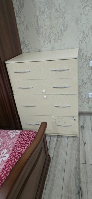 Продам спальный комод