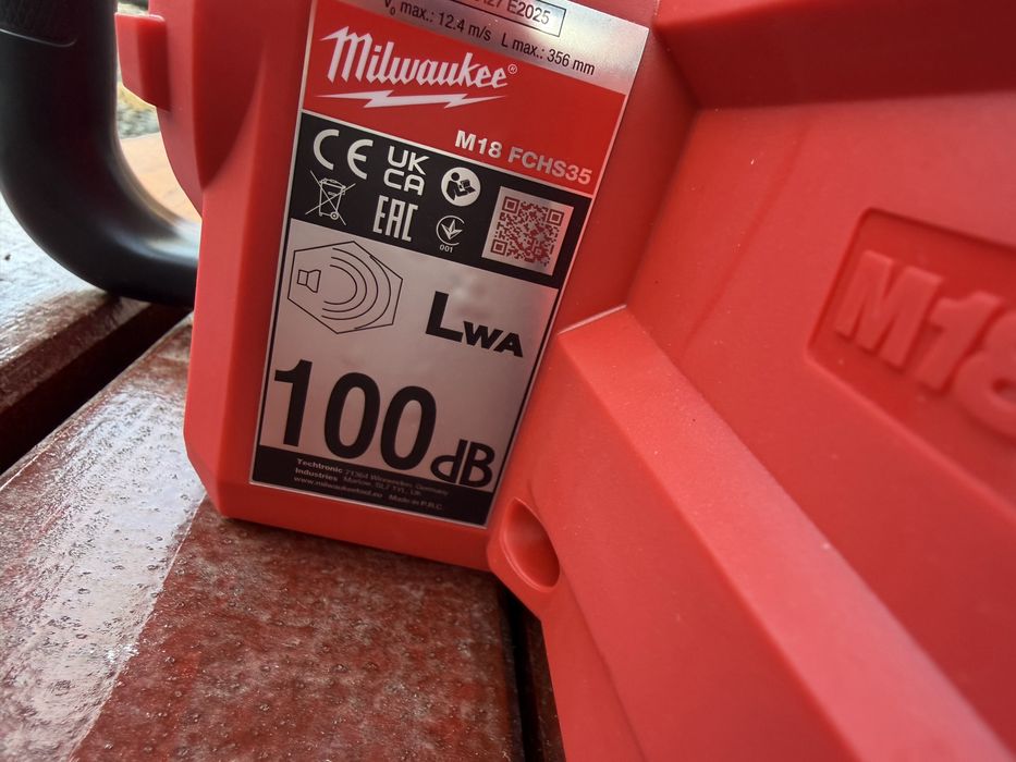 Milwaukee drujba pe acumulator