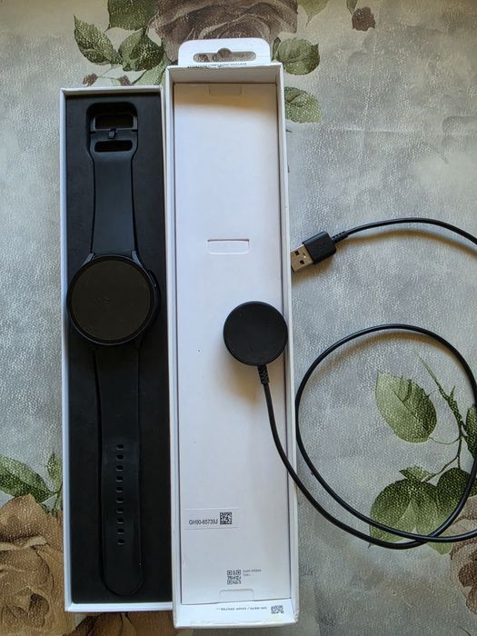 Часовник Samsung  Watch 4 (44mm)