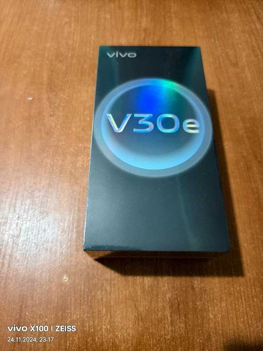 Смартфон Vivo v30e