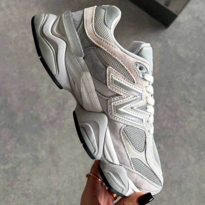 New Balance 9060 "Light Grey / Silver"
