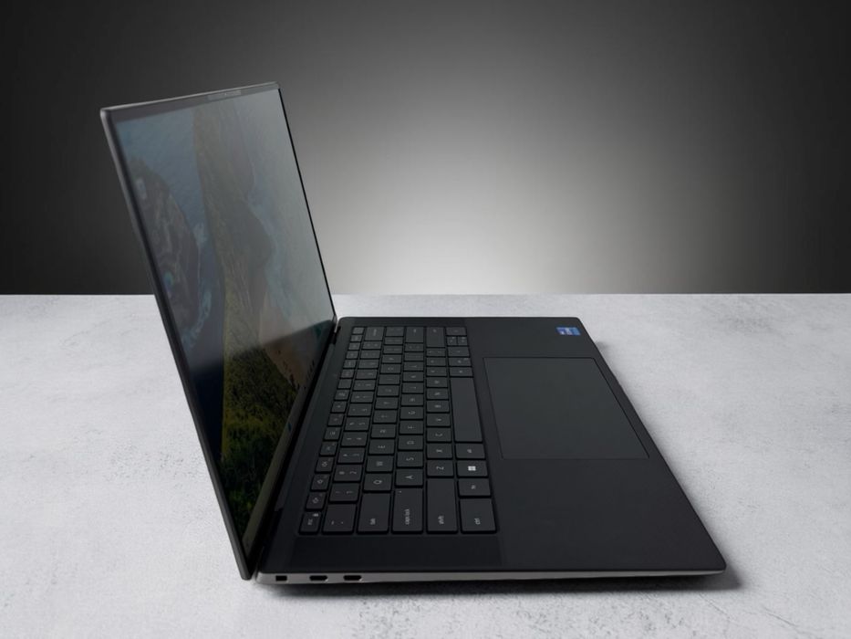 Лаптоп Dell Precision 5570 15.6" 4K+ i7-12800H 32RAM 512SSD RTX A1000 Гаранция!