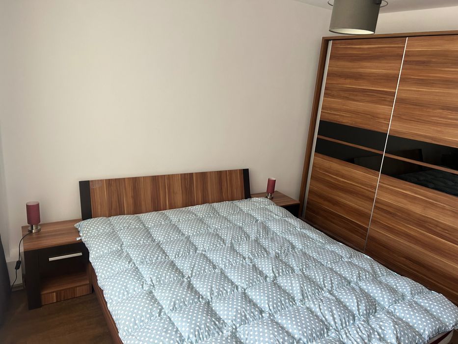 Inchiriez apartament central 2 camere