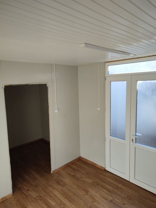 Container Birou/Locuibil la un super pret PREMIUM 8M×2,74*3m - Complet
