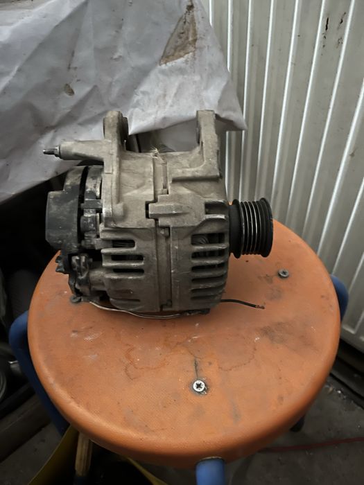 Генератор vag vw caddy 3