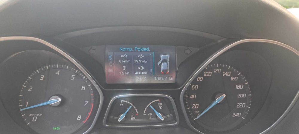 FORD Focus 2011 — imagine 5