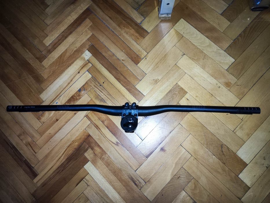Ghidon de 780 mm cu pipa 50 mm și prindere de cap furca  28.6 mm