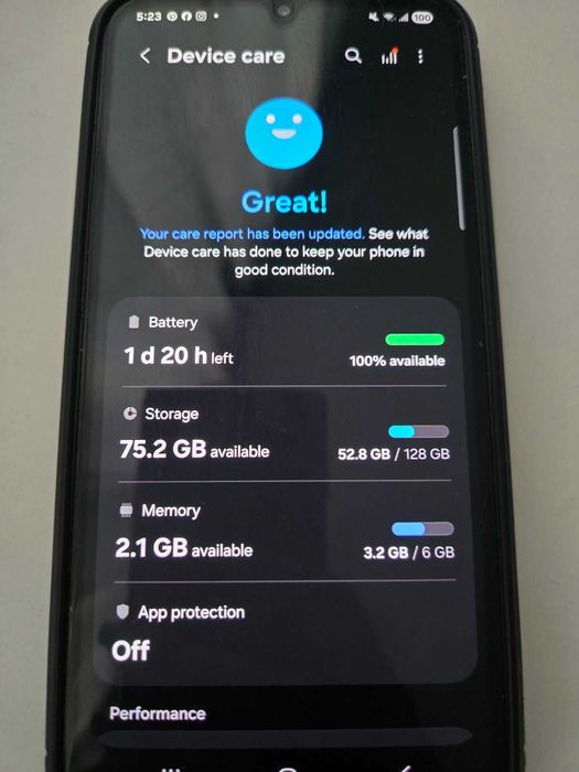 Смартфон Samsung Galaxy A32 с подарък слушалки