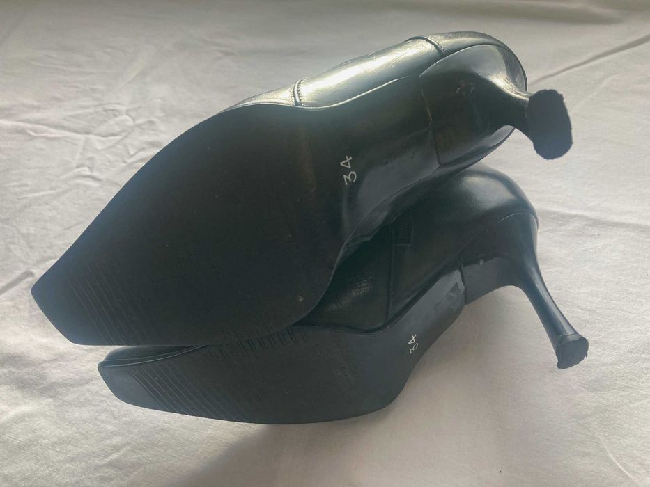 Botine din piele cu toc, marimea 34