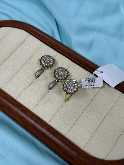 Золотой комплект с бриллиантами