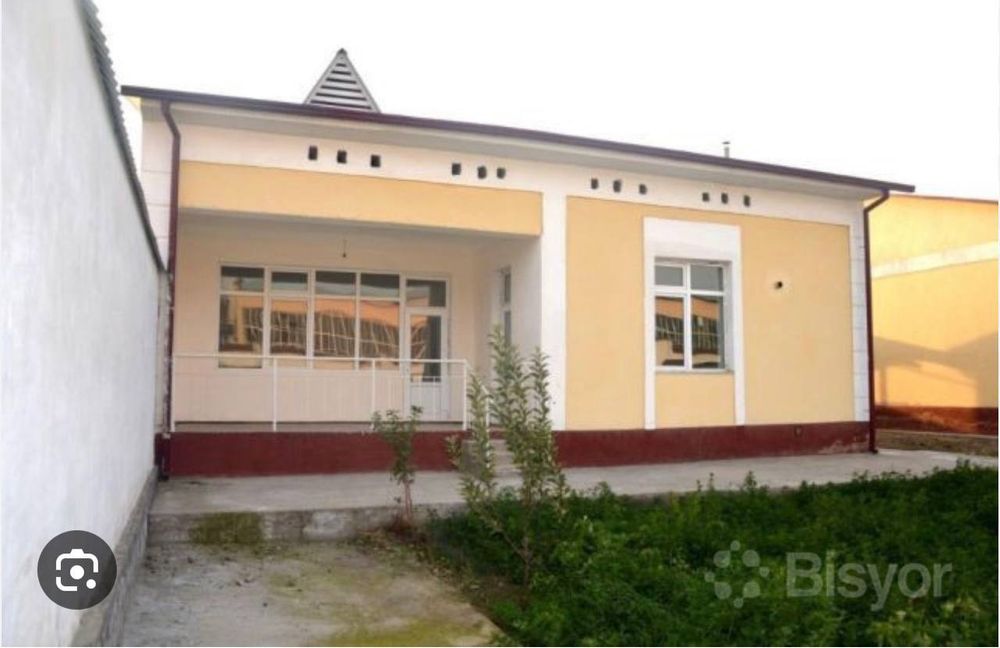 Kottej sotiladi  3 roddom yonida kelishilgan narxda