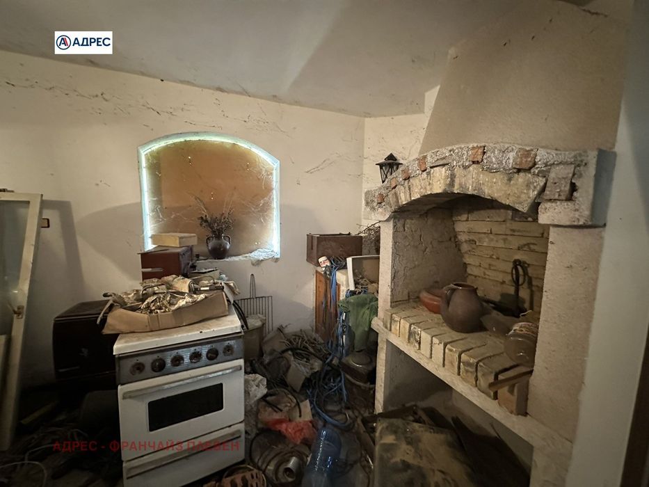 Къща в Плевен, област-с.Петърница площ 146 цена 55000
