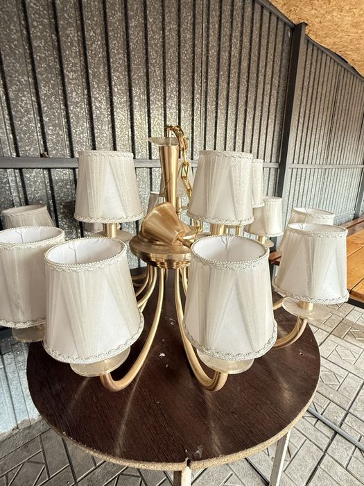 Продам люстру б/у