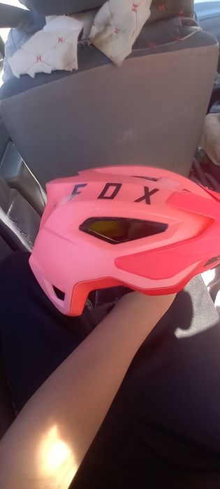 Vând cască fox speedframe