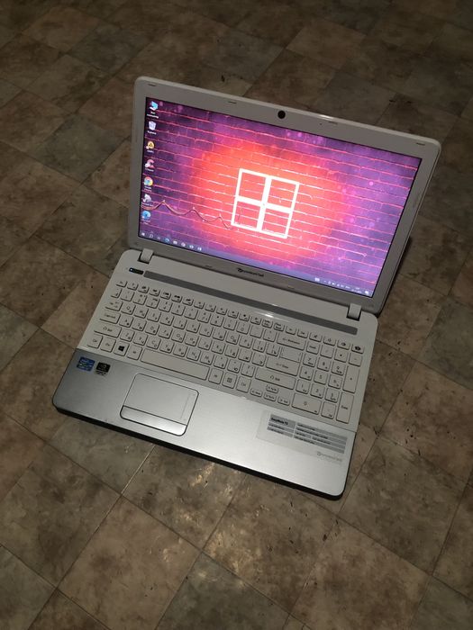 Продам ноутбук в отлично состоянии срочно windows 10 Астана