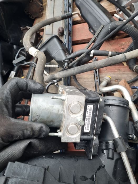 ABS модул за Ауди А4 Б7 3.0 тди 204 коня автомат куатро 2005г