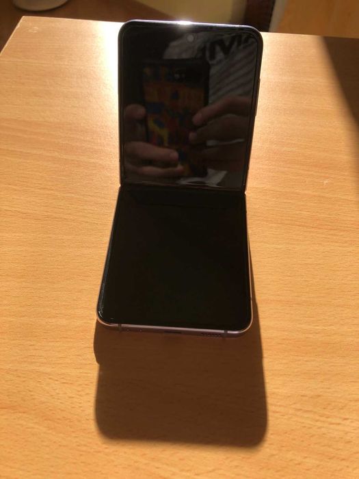 Samsung Galaxy Z flip4