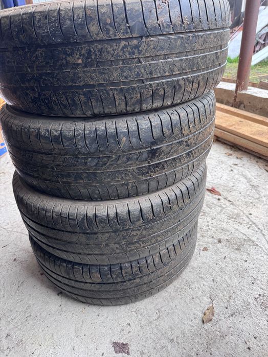 Vând anvelope Michelin 205/60 r16 de vară