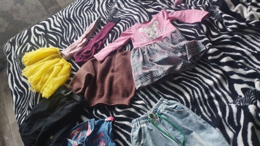 Отдам вещи на девочку