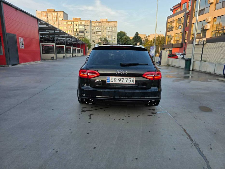 Audi A4 2.0 TDI RS line