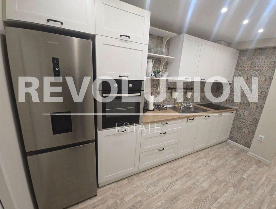 Тристаен апартамент  в гр.Варна, Гръцка махала!