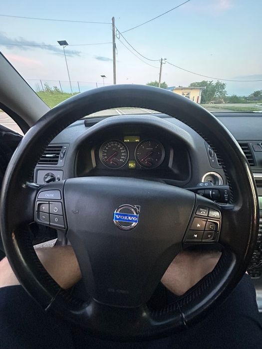 Volvo V50- 2.0 D  An 2010
