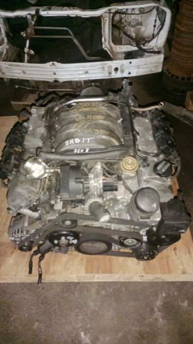 Мерседес 124 Мерседес 210 двигателя каробки.