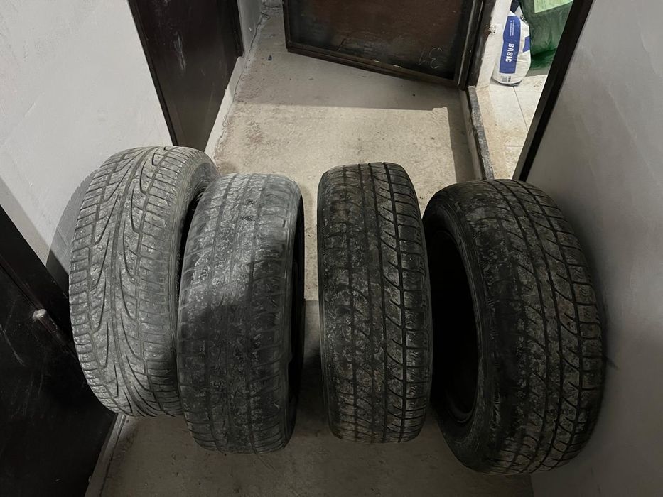 Продам комплект дисков с летней резиной