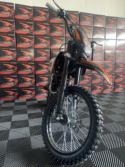 MotoCross  dirtbike motocicleta de  140cc KXD Pro germany Adler nou cu garantie si transport in toata tara