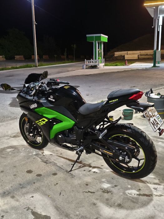 Мотоцикл сотилади