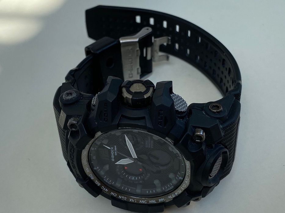 Масивни мъжки часовници