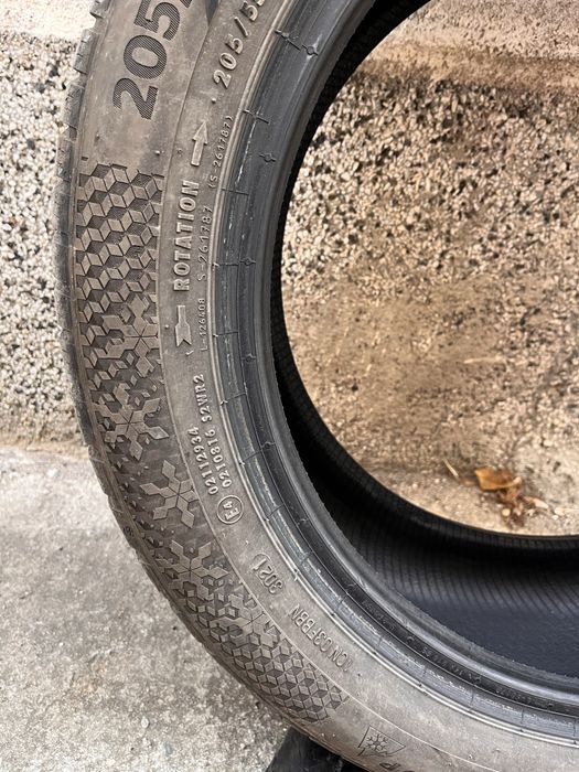 Зимни гуми Continental WinterContact 205/55 R17 dot 21 много запазени, 4 бр.