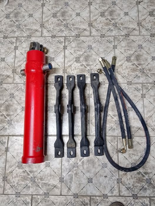 Гидроцилиндр 2 штуки