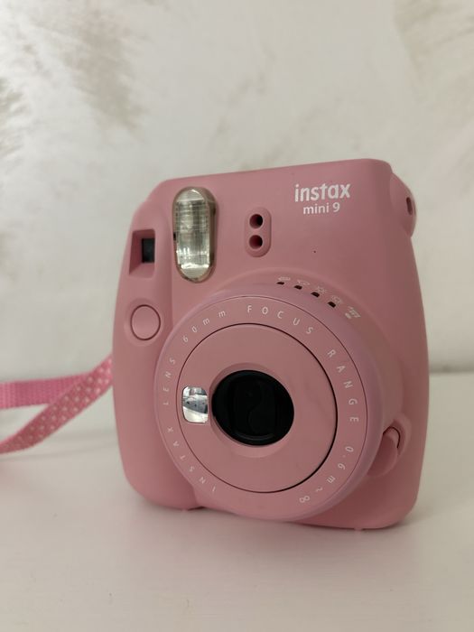 Фотоапарат за моменти снимки Instax mini 9