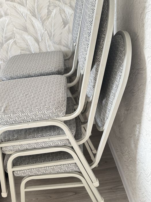 Стулья для гостинной  прочные