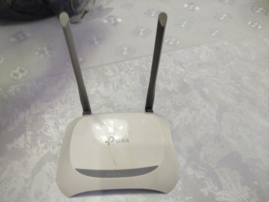 Белый роутер TP-Link (2 антенны)