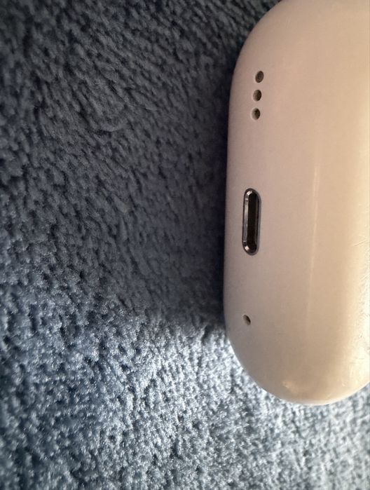 Apple AirPods Pro (2nd Gen) Model A2698