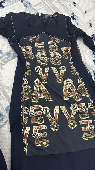 Женский платье. 44 размер