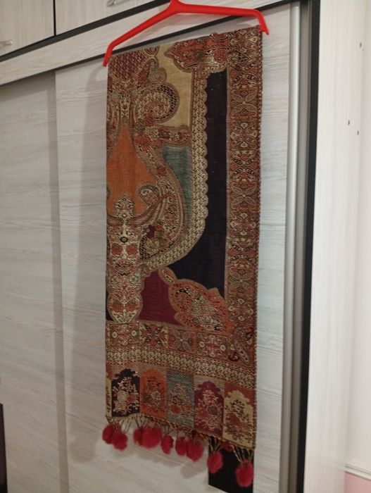 Калингина Шарф сотилади